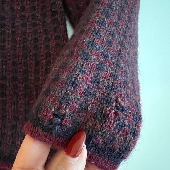 Genuine 100% Alpaca soft knit cardigan - Picture 9 of 11